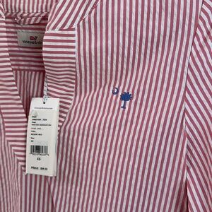 NWT. Vineyard Vines seersucker tunic. XS